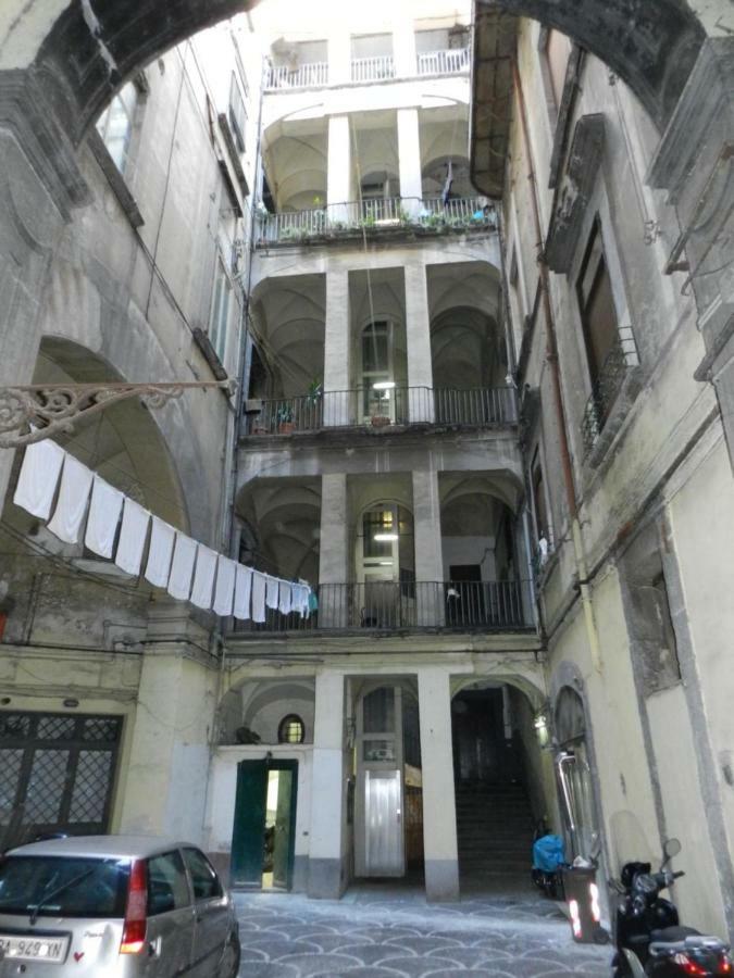 Appartamento Ai Tribunali ナポリ エクステリア 写真